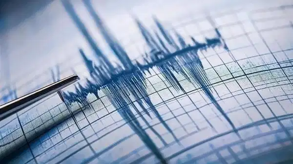 Endonezya 6.7 büyüklüğünde depremle sallandı!