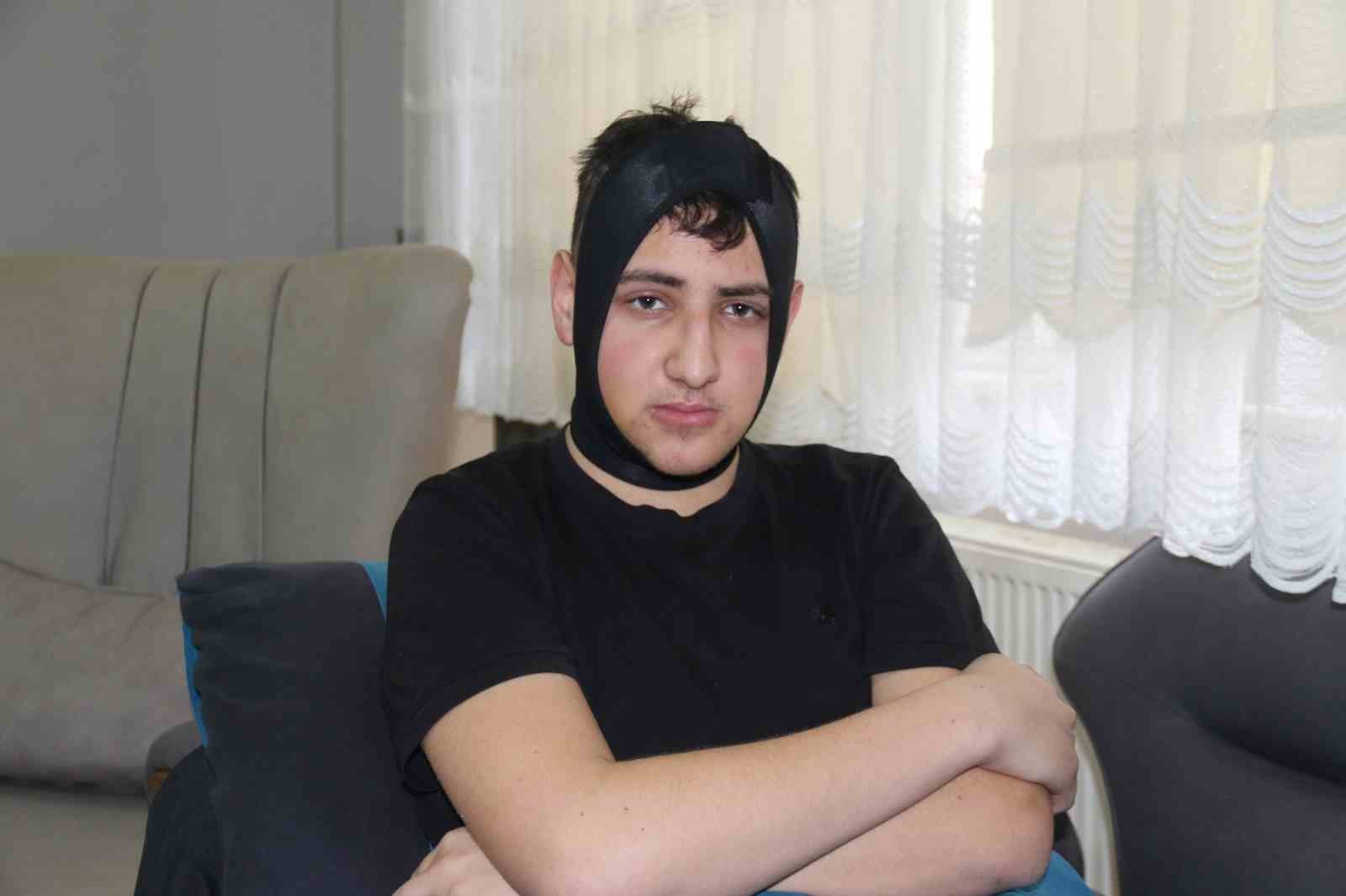 4 öğrenci tarafından omuriliği kırılan çocuk, polislik hayalinden mahrum kalmak istemiyor