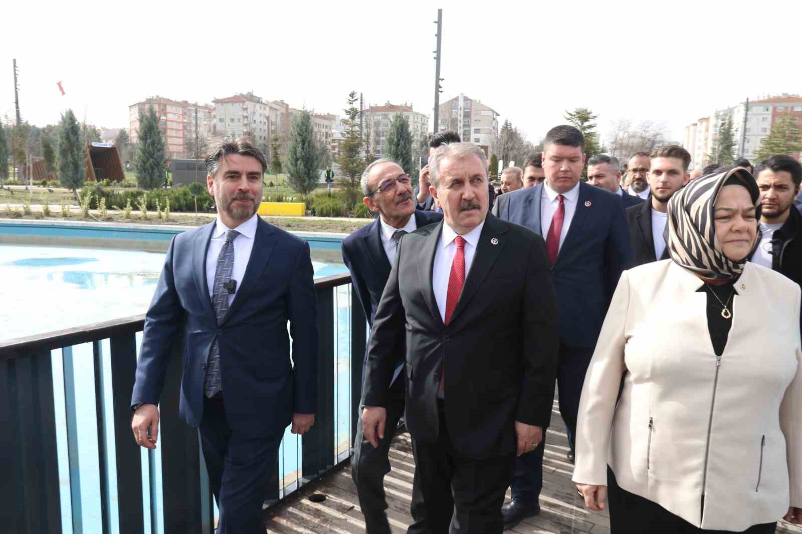 Recep Tayyip Erdoğan Millet Bahçesi’nin yeniden düzenlenmiş hali göz doldurdu