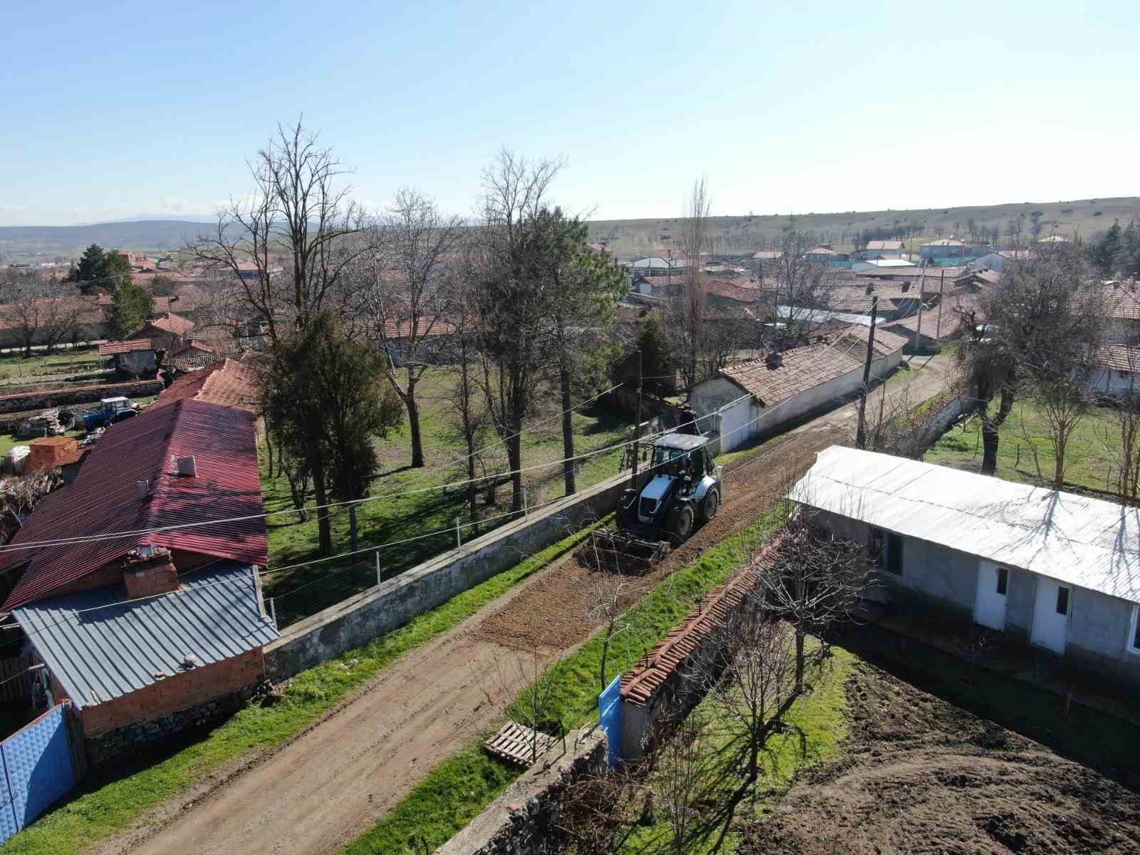 İnönü Belediyesi’nin mahallelerde çalışmaları sürüyor