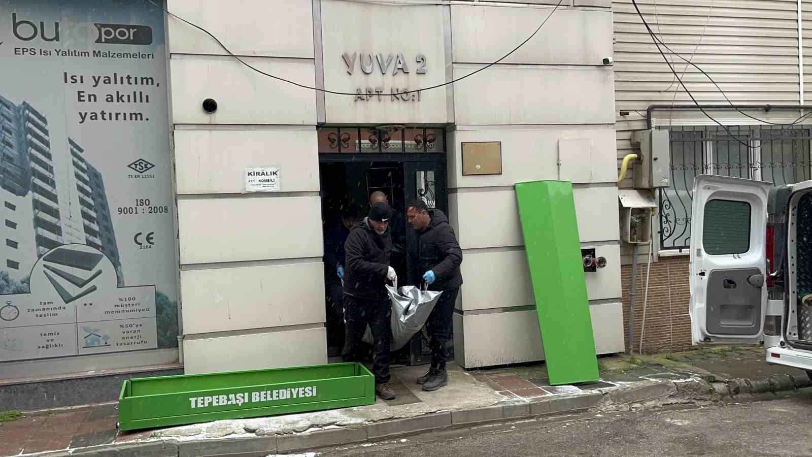 Şüpheli şekilde ölen kadının camdan atlayan kocası: "Sahurda balık yiyip ayran içmiştik ondan zehirlenmiş olabilir"