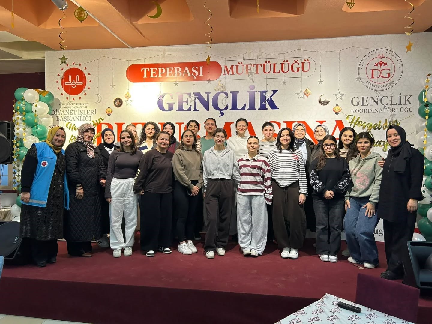 Yetimler ve işitme engelli öğrenciler iftarda buluştu