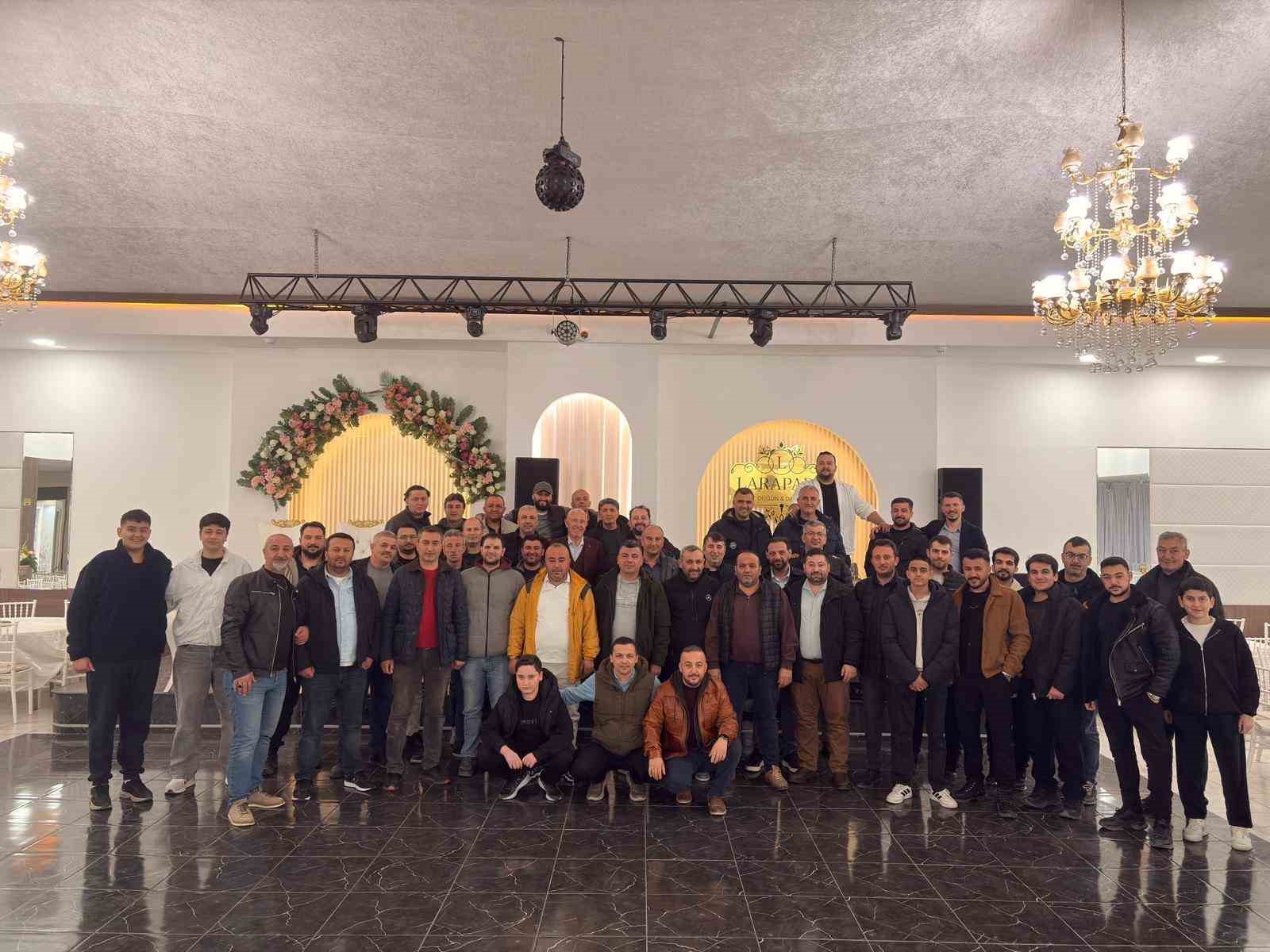 Eskişehir’deki Emirdağlı gençler iftarda buluştu